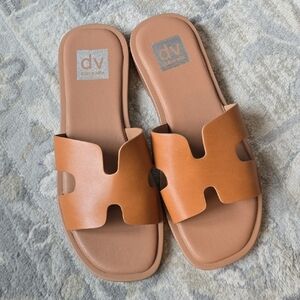 DV Dolce Vita Women's H-Band Slide Sandal NWOT Tan Size 7